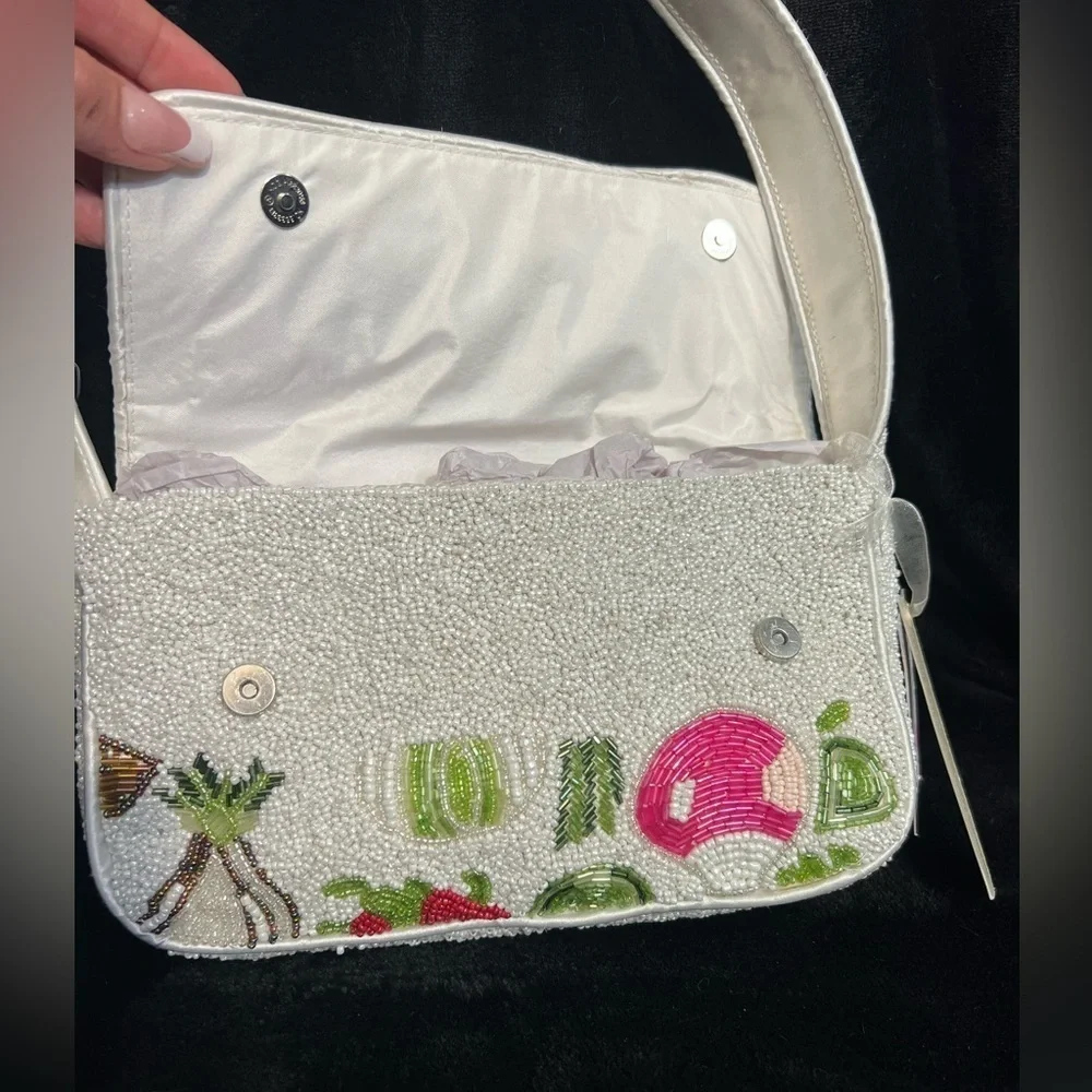 💚❤️Viral tik tok Made in India Tropical beaded shoulder bag-NWT❤️💚